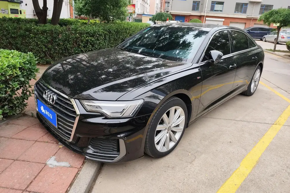 2021 款奥迪 A6L 45TFSI 臻选动感型，二手价 30.5 万